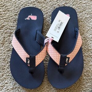 Vineyard Vines Dark Blue and Light Pink Sandals